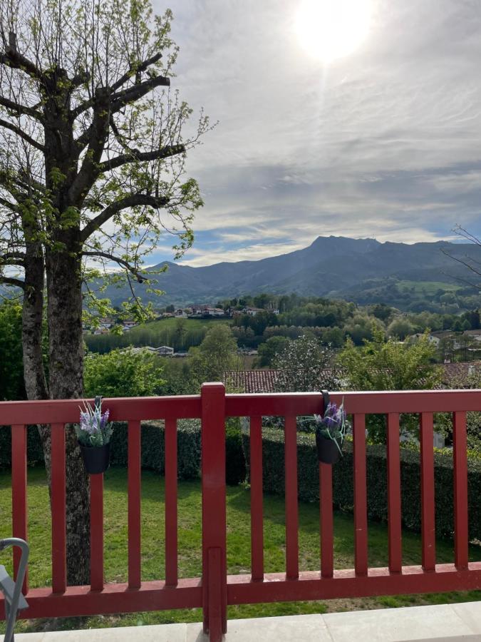 Appartement Vue Sur La Rhune Sare Esterno foto